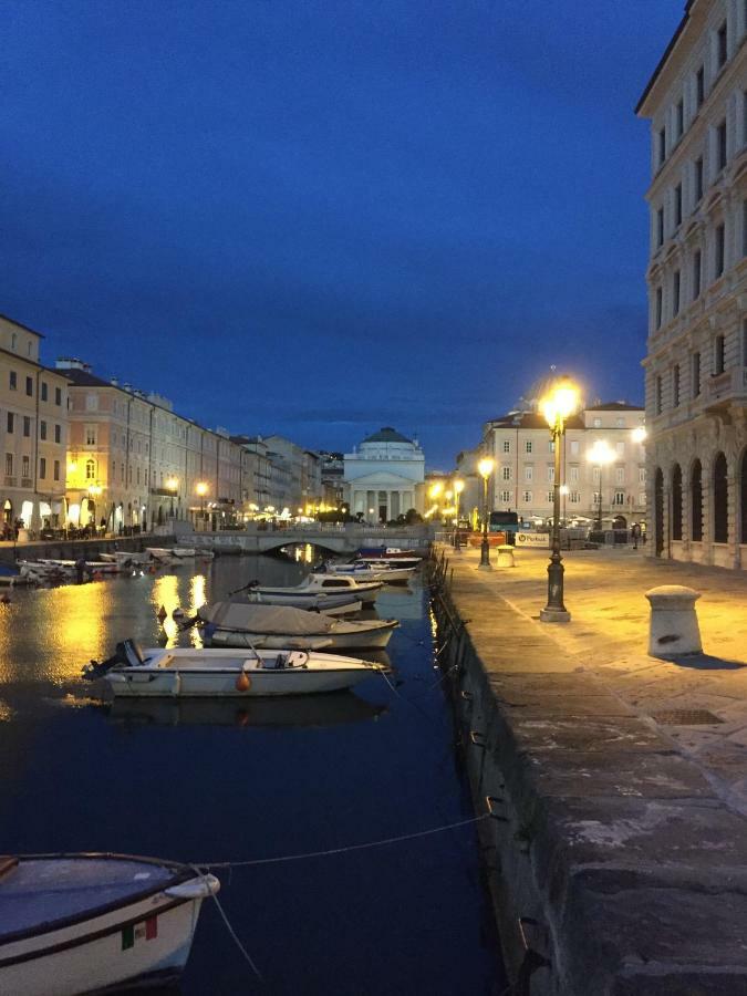 Dai Muli B&B Trieste Exteriör bild